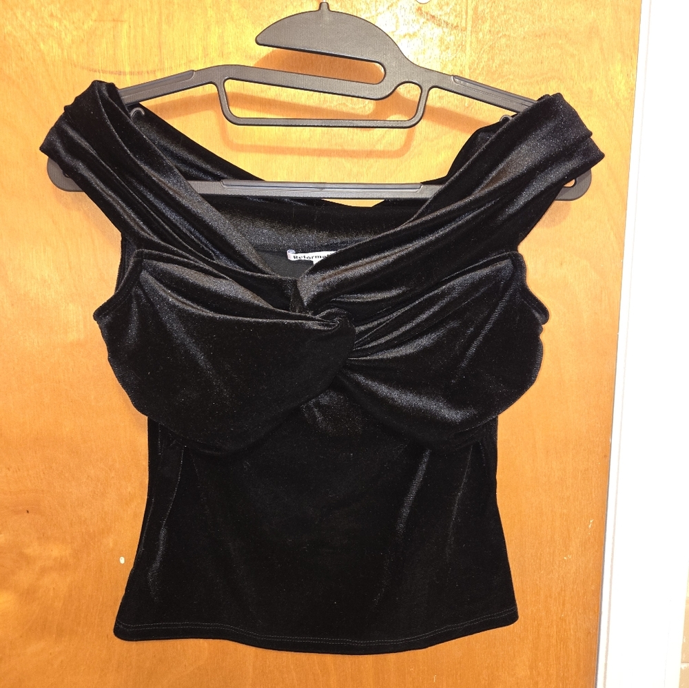 Reformation Ezlynn Velour off the shoulder top